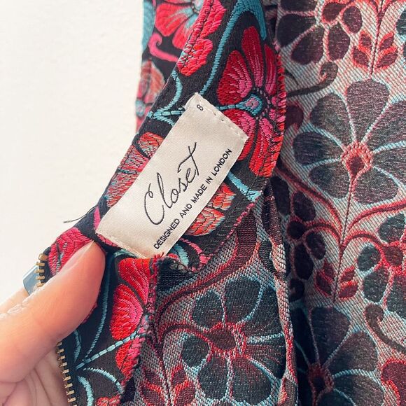 Closet London Floral Embroidered Mini Dress Size 4 - Picture 7 of 10